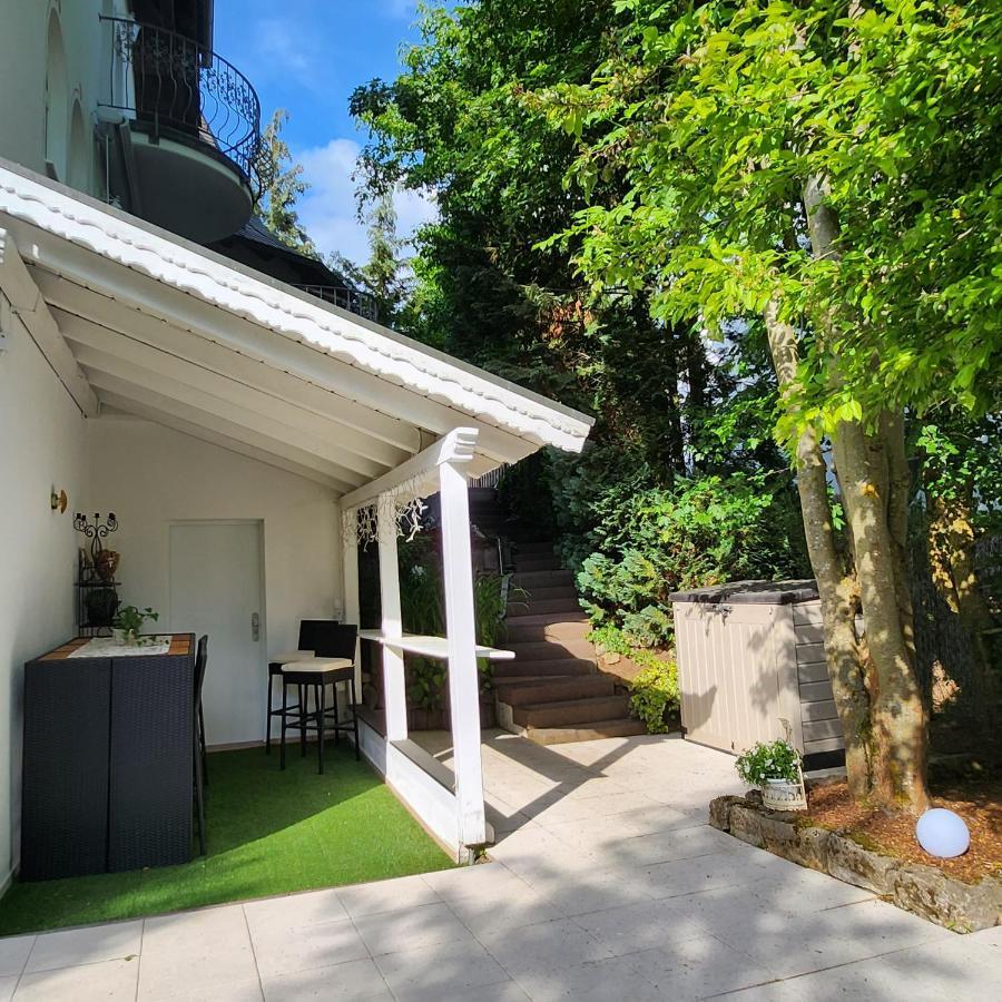 Gardenview Apartments & Suites Bei Bad Kissingen 누딘겐 외부 사진