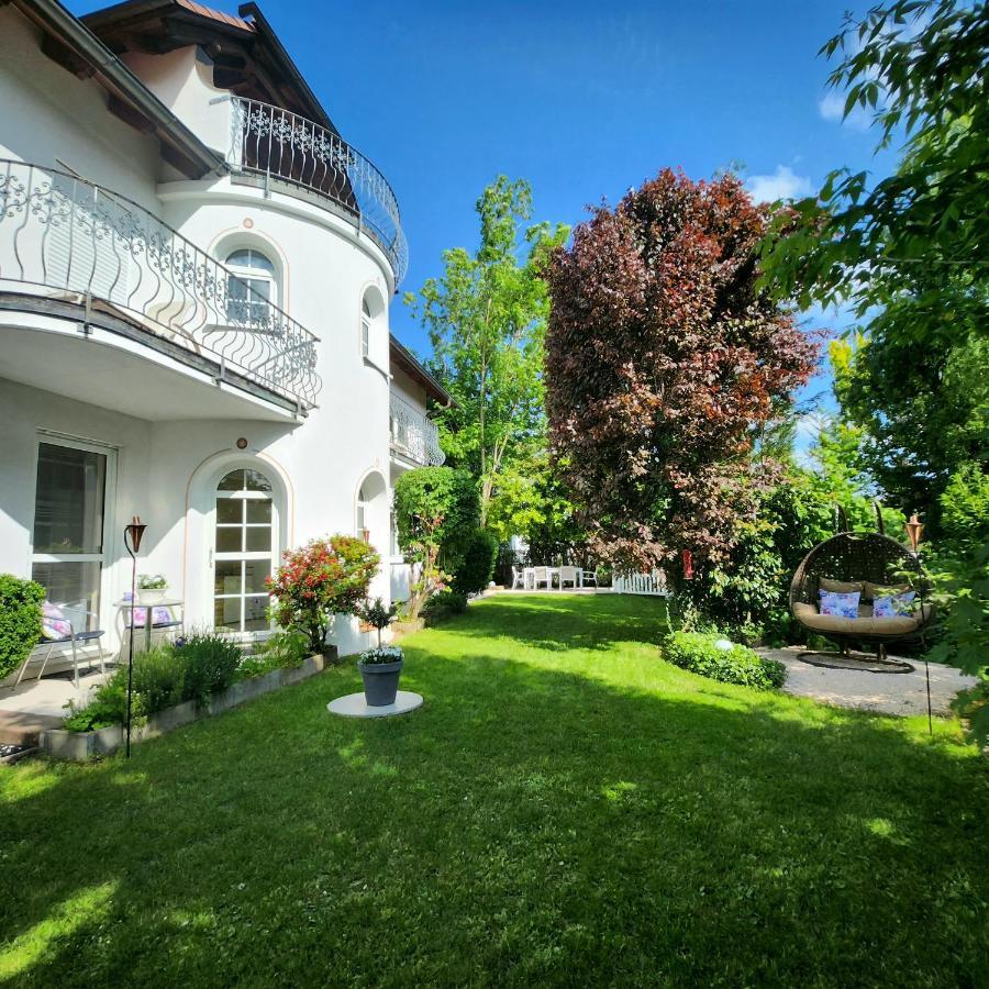 Gardenview Apartments & Suites Bei Bad Kissingen 누딘겐 외부 사진